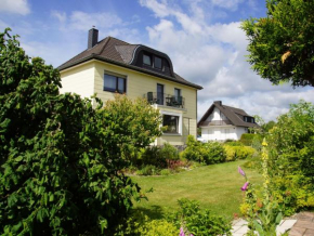Haus mit Garten (neben National Park Eifel)